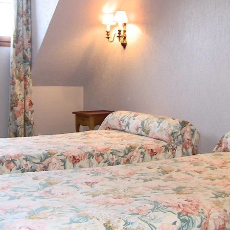 Logis Hotel Auberge Des Potiers Jouy-le-Potier Bilik gambar